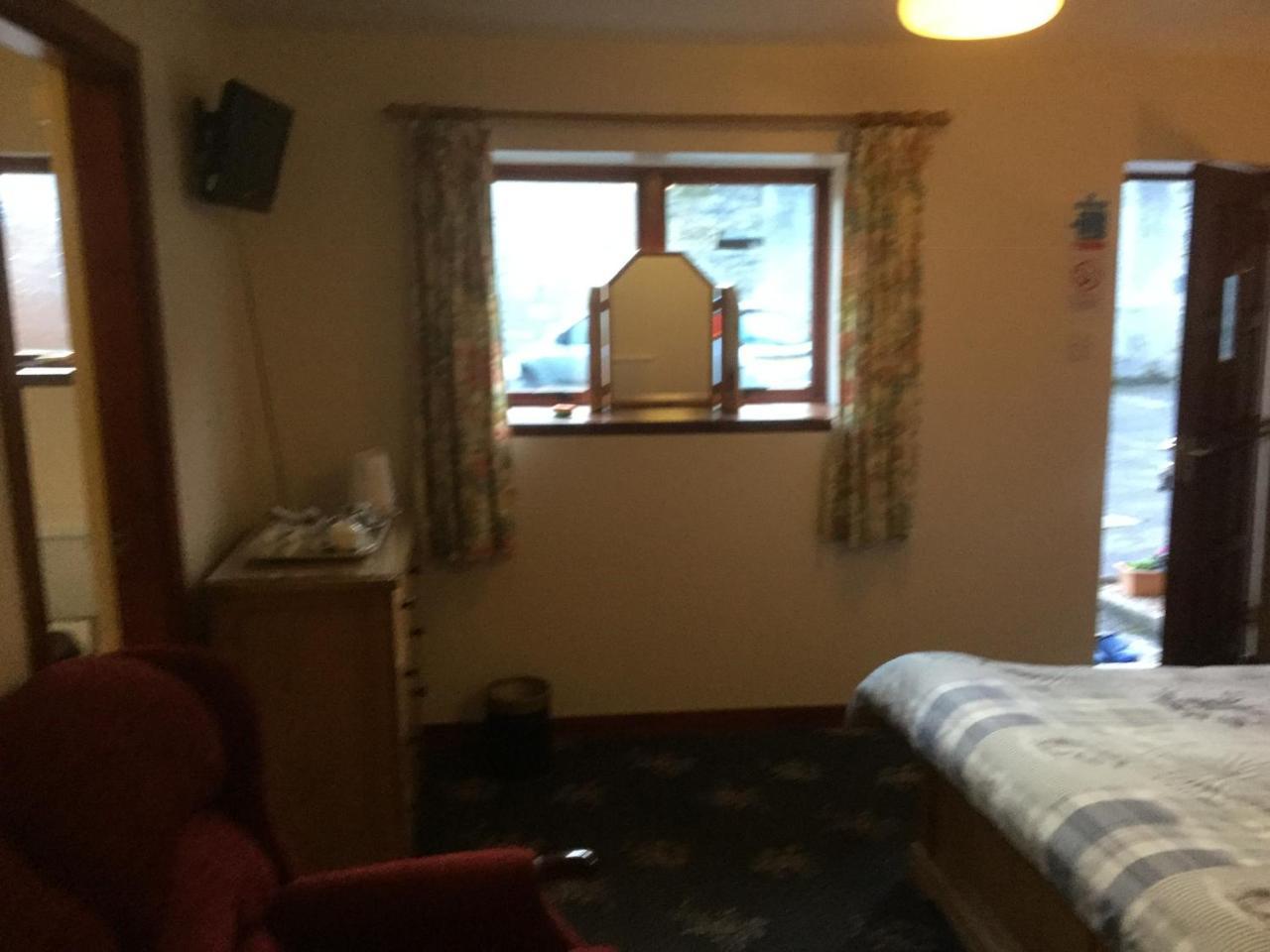 Fife Arms Guest House Dufftown Esterno foto