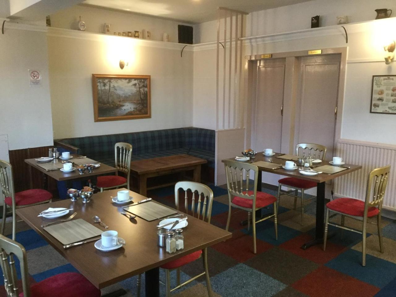 Fife Arms Guest House Dufftown Esterno foto